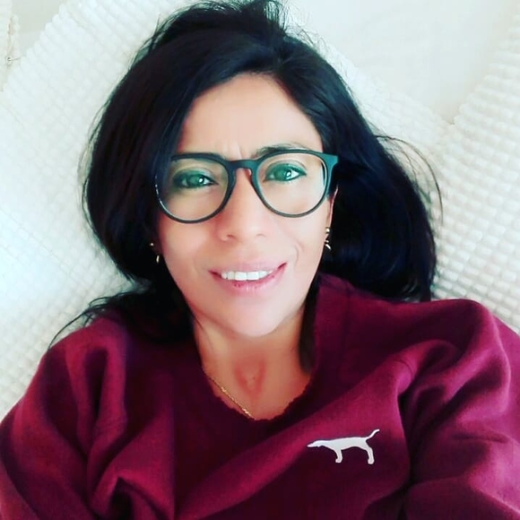 Meet your Posher, Rita - Picture 1 of 1